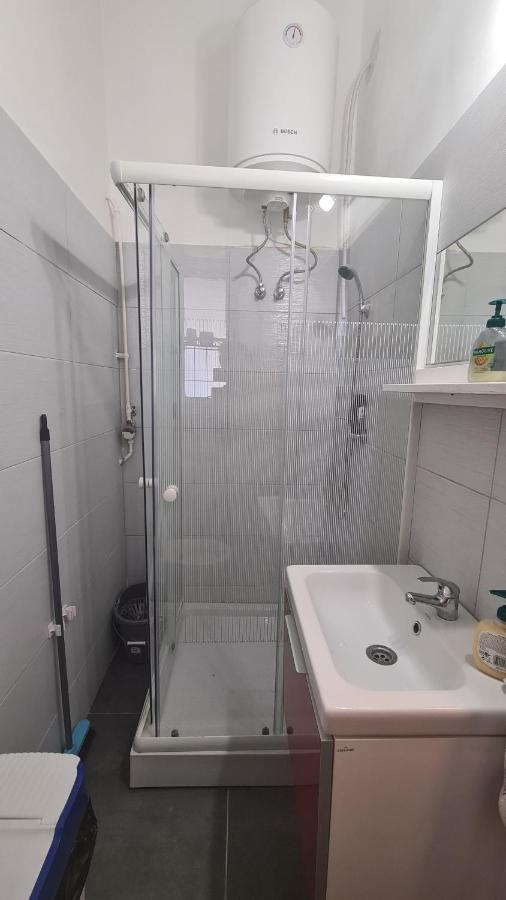 Downtown Akacfa Apartment บูดาเปสต์ ภายนอก รูปภาพ